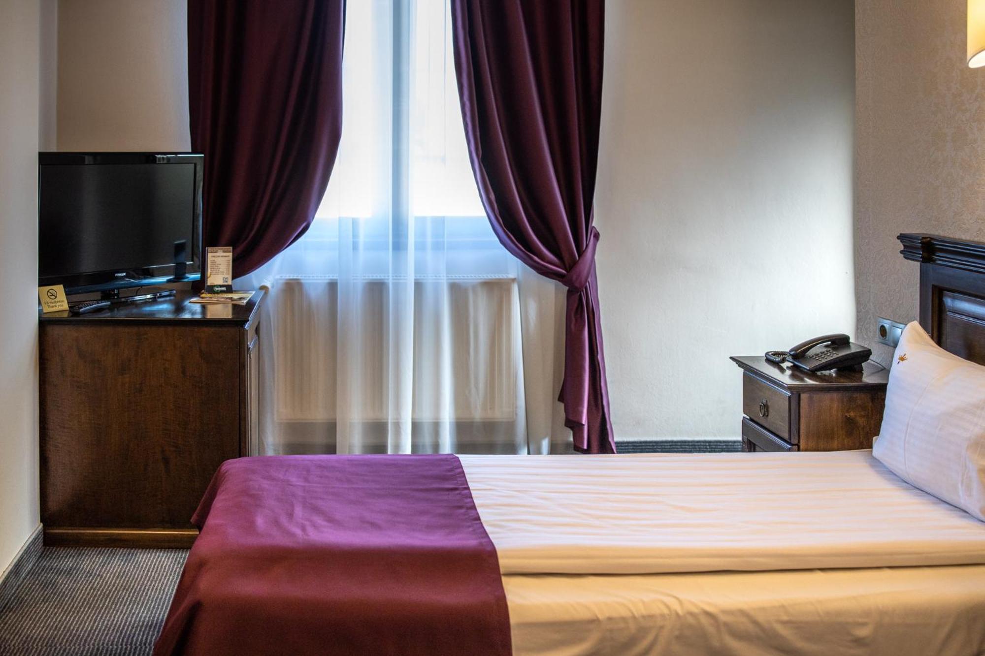 Pension Korona Сибиу Экстерьер фото